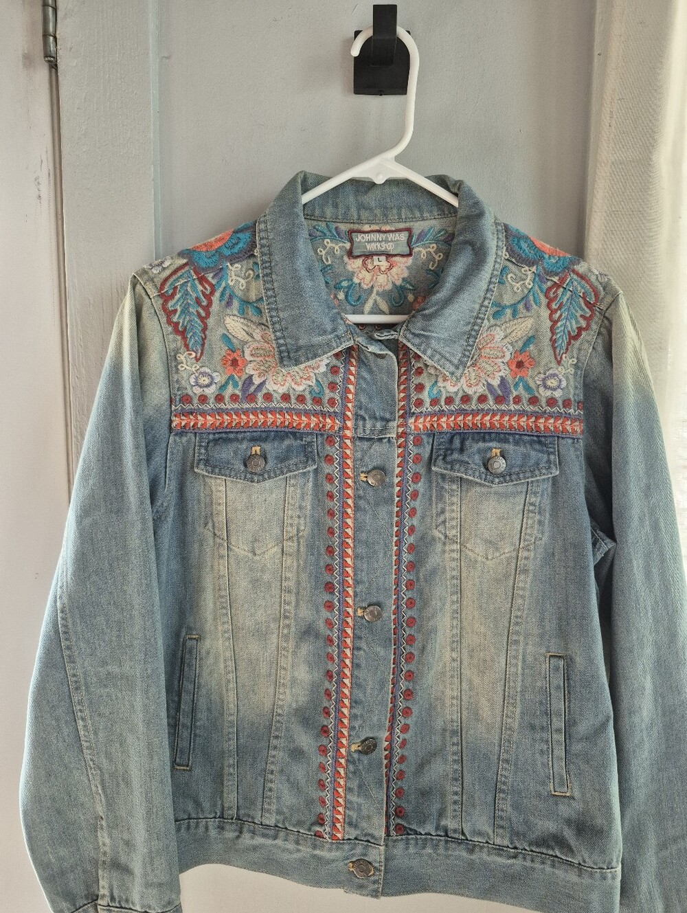 Johnny Was Light Blue Embroidered Denim Jacket with Multicolor Floral Accents - Picture 5 of 5
